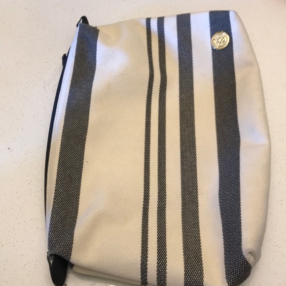 Vince Camuto handbag - Picture 3 of 5